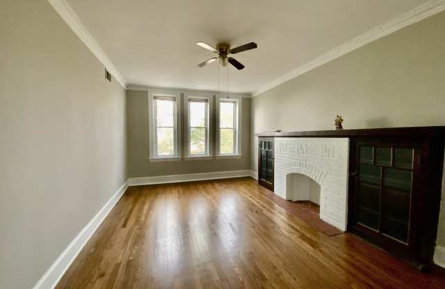 5511 W Diversey Avenue Gallery 4