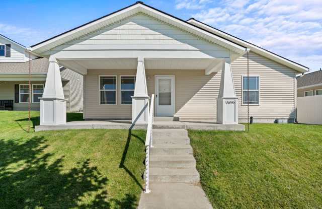 3 Bedroom 2 Bath Single Level Post Falls home across from Crown Point Park Gallery 3