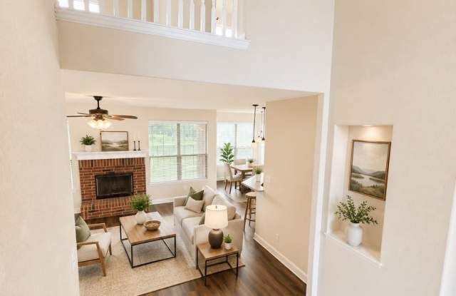 5/4/3  COMING SOON! Home with Game room in WALKING DISTANCE TO THE MARINA Gallery 4
