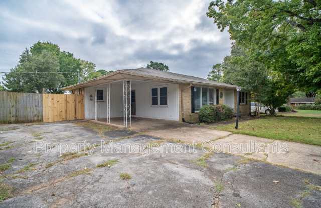 1004 Ford Avenue Gallery 1