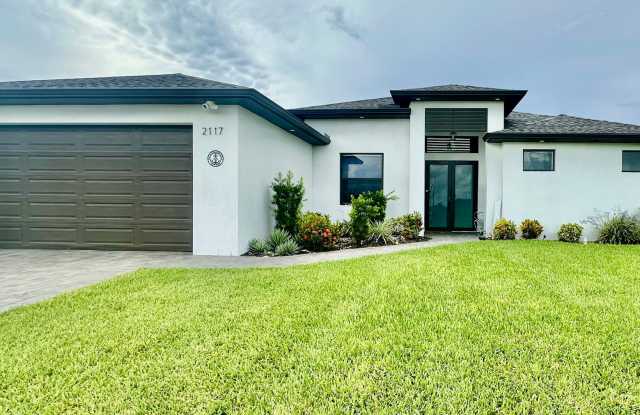 Fully Furnished Annual Rental- 3 Bedroom 2 Bathroom - Pool and Waterfront- NE CAPE CORAL photos photos