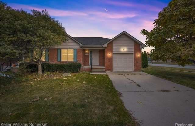 15830 Camperdown Avenue - 15830 Camperdown Avenue, Macomb County, MI 48035