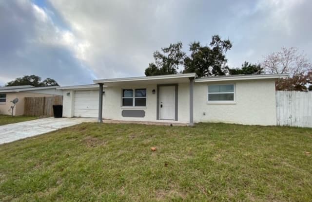 7805 Treasure Pointe Dr. - 7805 Treasure Pointe Drive, Jasmine Estates, FL 34668