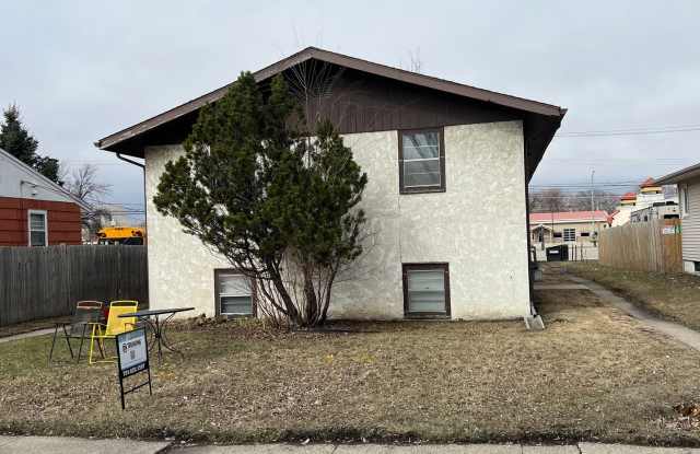 4 plex-910 S. 12th St. Gallery 1