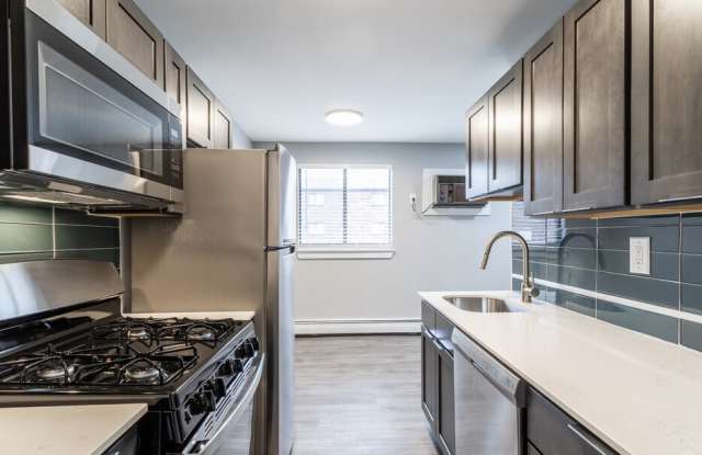 St Laurent Apartments Gallery 2