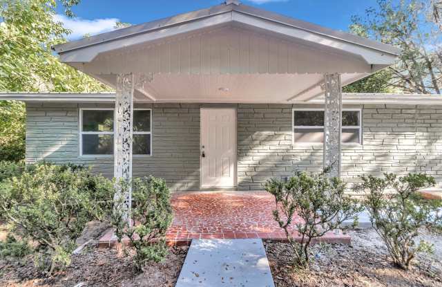 Charming 4-Bedroom, 2-Bathroom Home for Rent in Belleview, FL – Newly Renovated! Gallery 4