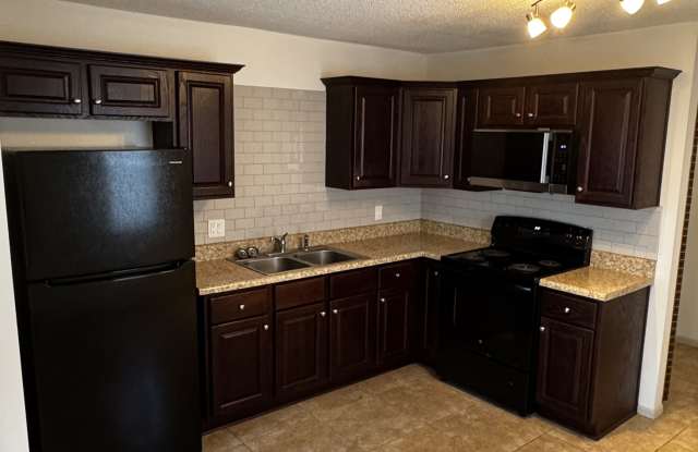 712 Lloyd Street - AA-D photos photos