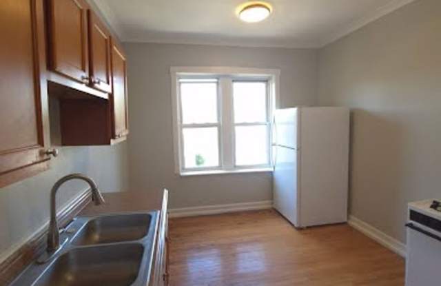 1430 S Kenneth Ave photos photos