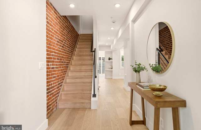 724 ROCK CREEK CHURCH Road NW photos photos 724 ROCK CREEK CHURCH Road NW photos photos