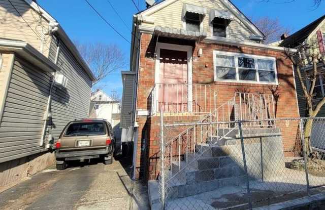 16 Whitmore Place - 16 Whitmore Place, Clifton, NJ 07011