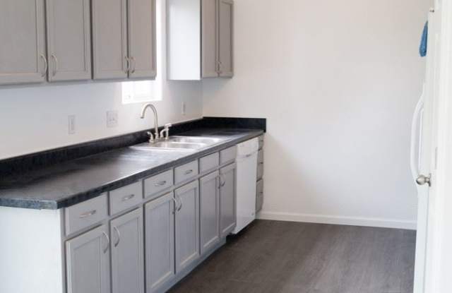 2168 W Baltic Place Gallery 3