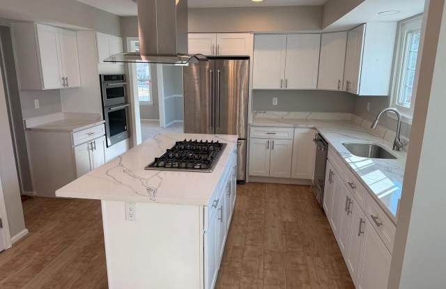6111 RICHMANOR Terrace Gallery 4