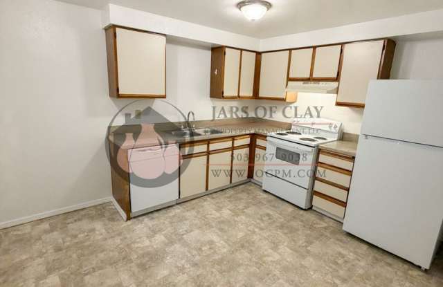 1/2 Off First Full Month's Rent | 2 Bed/1 Bath in Keizer | Upstairs | On-site Laundry Facility Gallery 2