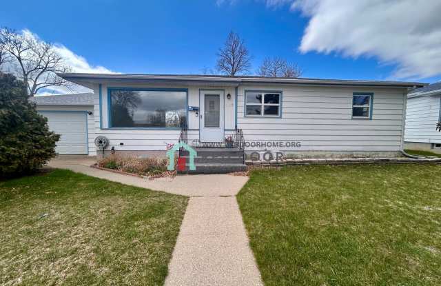 5-bedroom, 2-bathroom house offers the perfect blend of comfort and functionality photos photos
