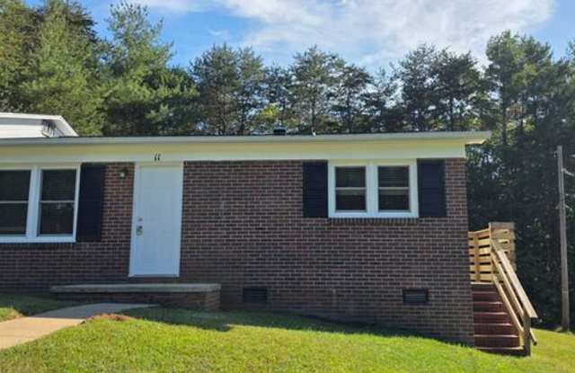 11 Laurel Street - 11 Laurel Street, Granite Falls, NC 28630