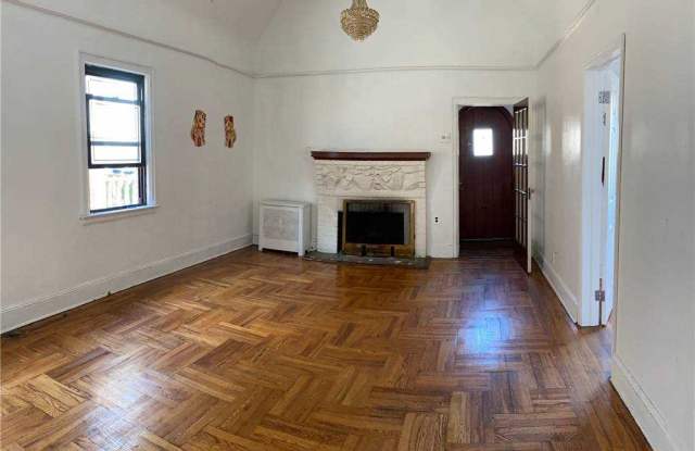153-42 60 Ave Gallery 2