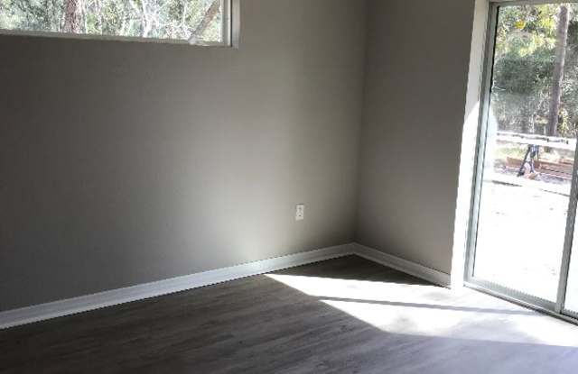 1228 W Evergreen Dr Gallery 3
