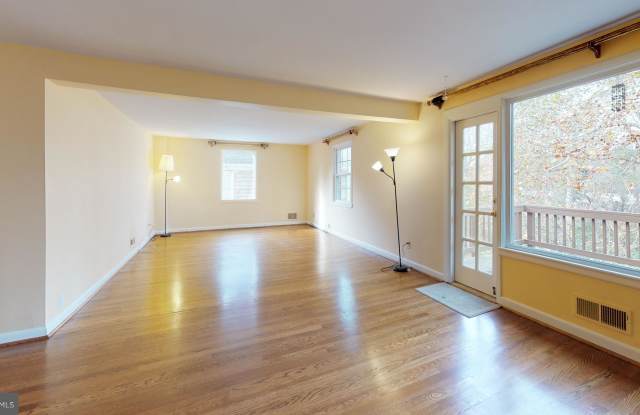 4835 BROAD BROOK DRIVE Gallery 4