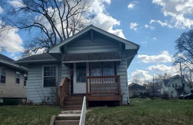 1156 E Fox Street photos photos