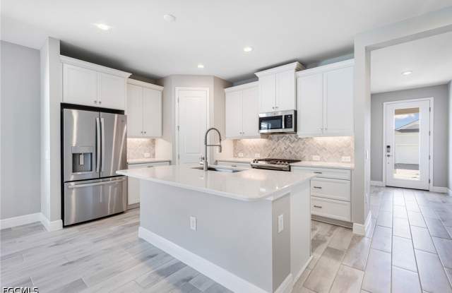 17812 Summerland Key Court Gallery 4