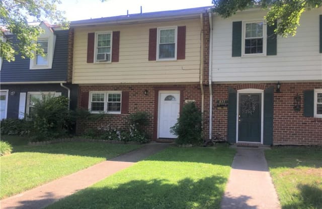 833 Windom Place - 833 Windom Place, Virginia Beach, VA 23454