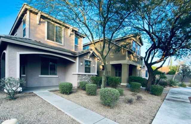 4388 E Rosemonte Drive - 4388 East Rosemonte Drive, Phoenix, AZ 85050