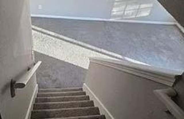 325 Brookview Drive Gallery 3