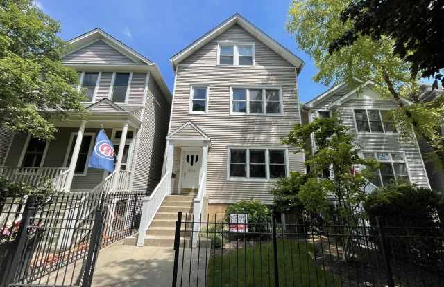 1652 W Grace Street photos photos