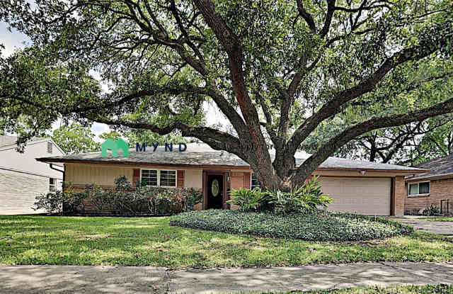 5719 Cerritos Dr - 5719 Cerritos Drive, Houston, TX 77035