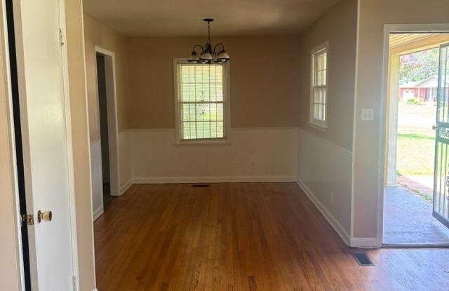 Cozy 3 bed Ranch photos photos
