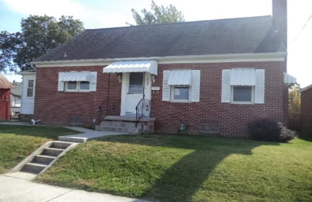 802 W Middle Street - 802 West Middle Street, Pennville, PA 17331