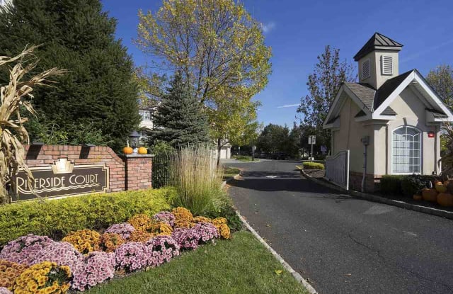 87 OSPREY CT - 87 Osprey Court, Secaucus, NJ 07094