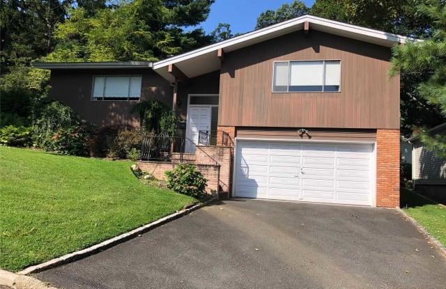 80 Virginia Dr - 80 Virginia Drive, Manhasset, NY 11030