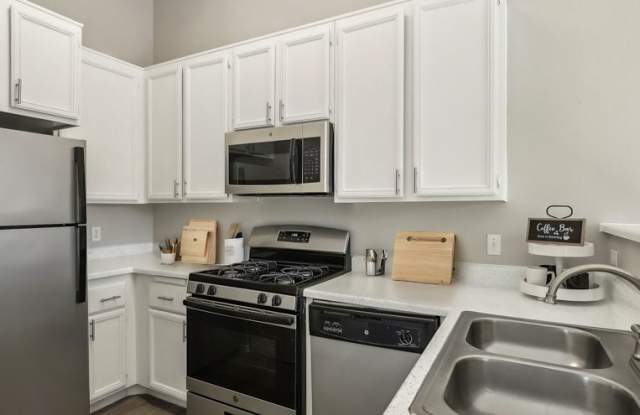 Sedona at Lone Mountain Apartments photos photos