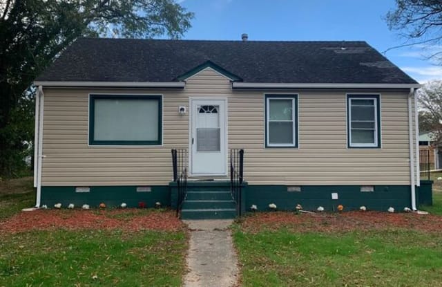 1504 Central Ave - 1504 Central Avenue, Hopewell, VA 23860