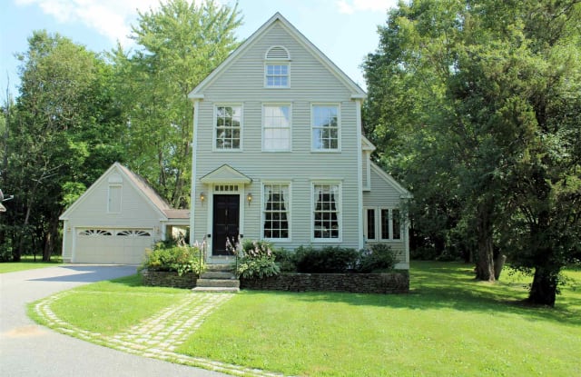 11 Bell Avenue - 11 Bell Avenue, Exeter, NH 03833
