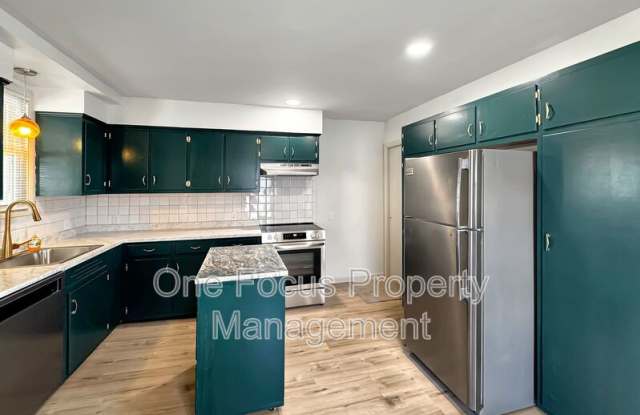 2638 W. 4th St. photos photos