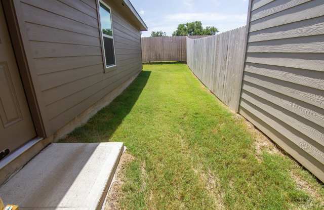 2024 Oakwood Forest Drive Gallery 3