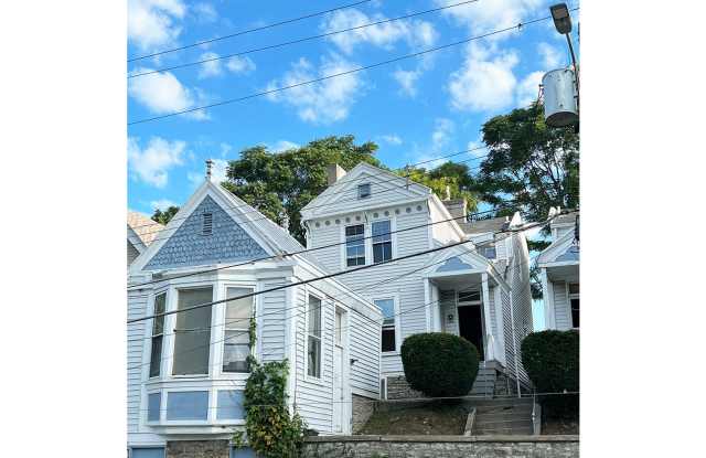 Nixon 114 - 114 West Nixon Street, Cincinnati, OH 45220