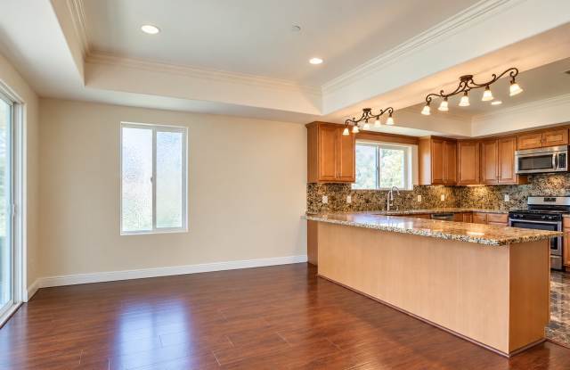 1657 Coronado Avenue Gallery 4