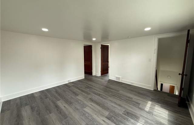 4164 W 140th Street Gallery 3
