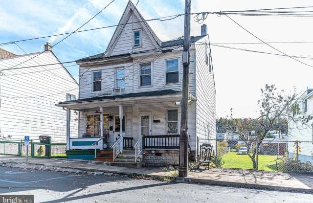 480 W GIRARD Street photos photos
