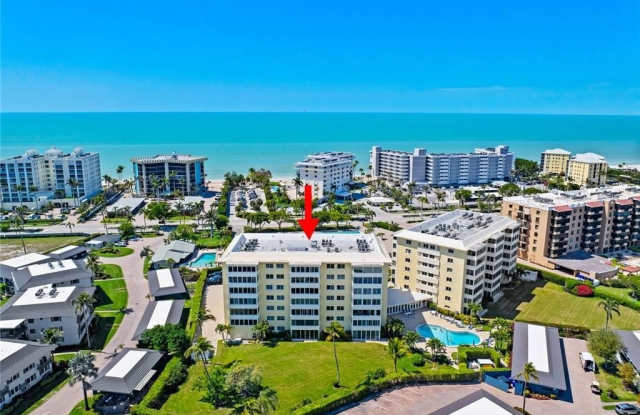 3410 Gulf Shore Blvd N unit: 403 Gallery 2
