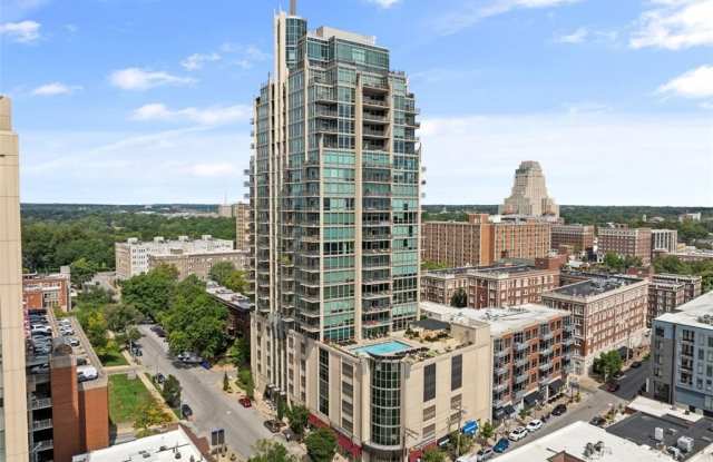 4909 Laclede Avenue Gallery 1