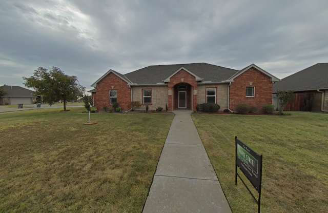 7212 Stradford - 7212 Stradford Avenue, Lawton, OK 73505