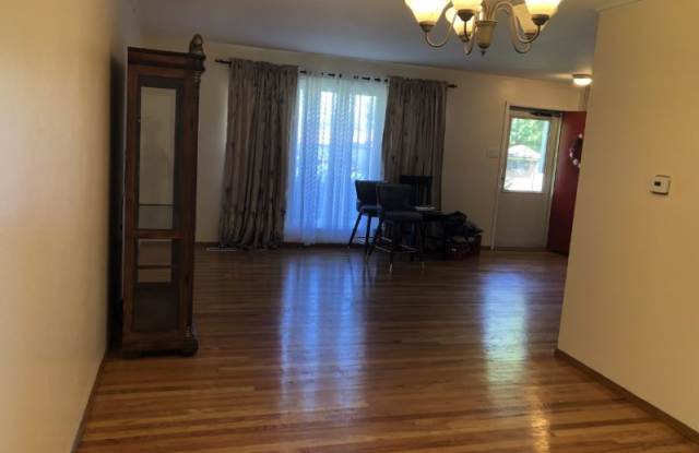1290 Oak Bark Dr Gallery 4