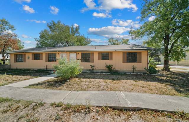 206 Bexar Dr photos photos