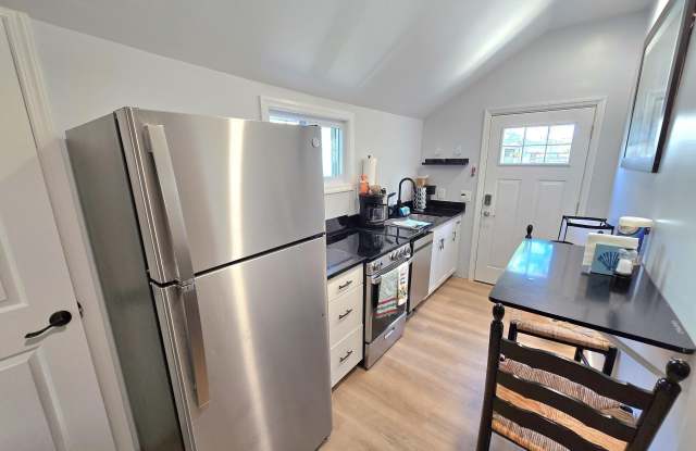 406 4th Avenue unit: Rear Cottage photos photos