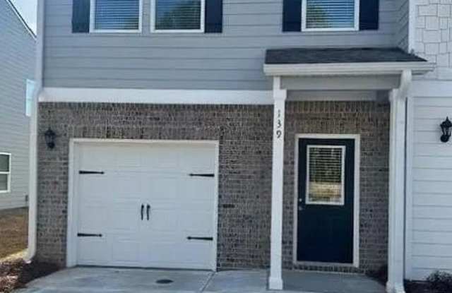 139 Village Green Drive NW Gallery 1