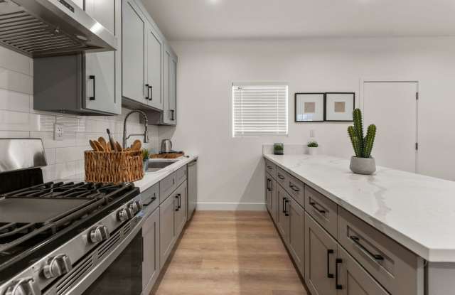 Showing Times: Showing Times: to schedule a viewing, please call  contact us photos photos